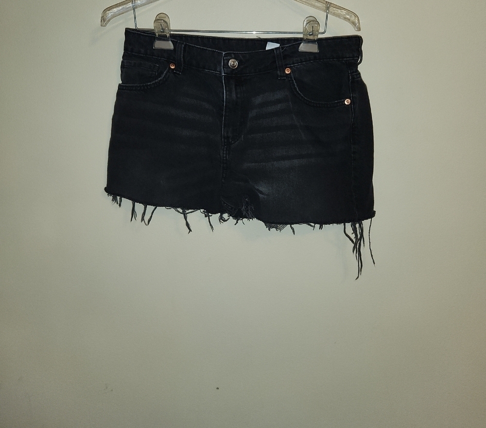 H & M's Divided Black Frayed Hem Short Shorts